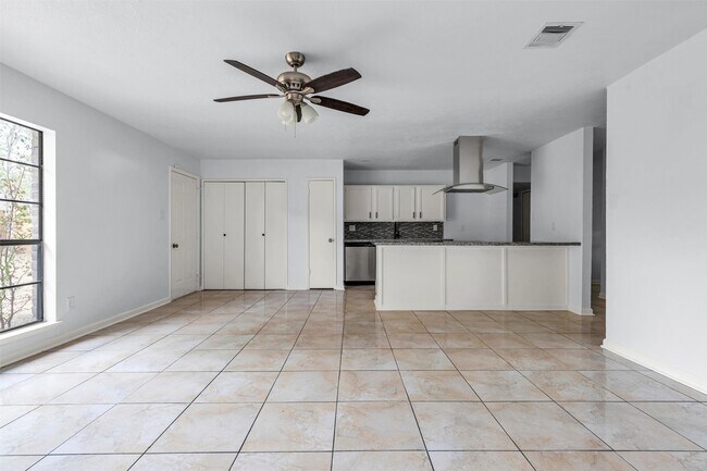 Building Photo - 4406 Kacee Dr