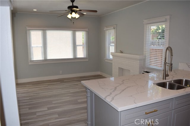 Building Photo - 552 W 22nd St