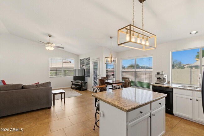 Building Photo - 4501 E Melinda Ln