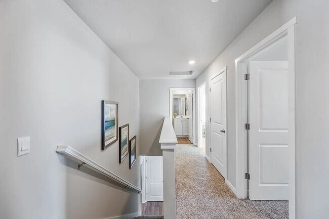 Building Photo - 4148 Glenview St