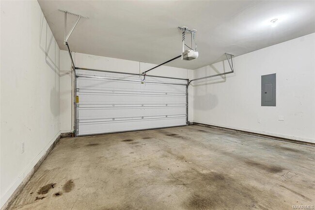 Building Photo - 9348 Turnberry Park Dr