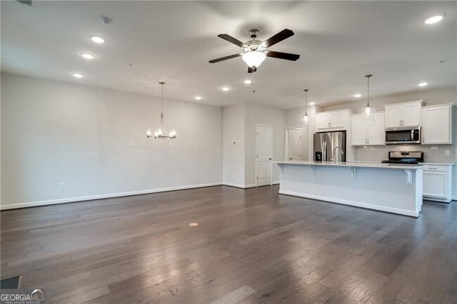 Building Photo - 1095 Lawanna Dr