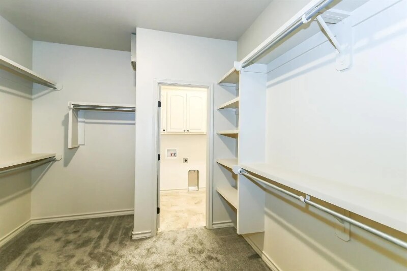 Building Photo - 5234 Kemper St