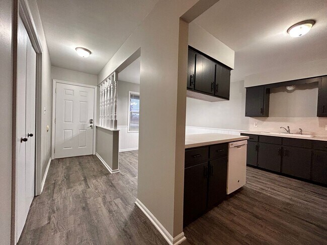 Building Photo - 20th Avenue 8062/8064