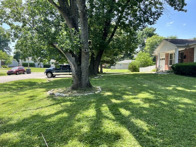 Building Photo - 5321 Juanita Ln