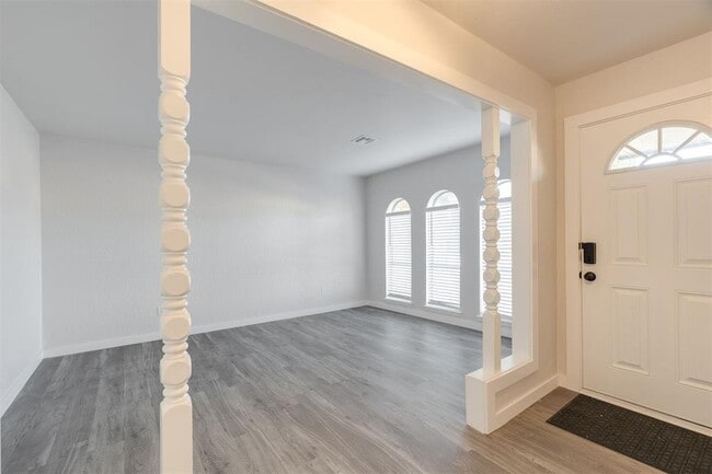 Building Photo - 2704 NW 115th St