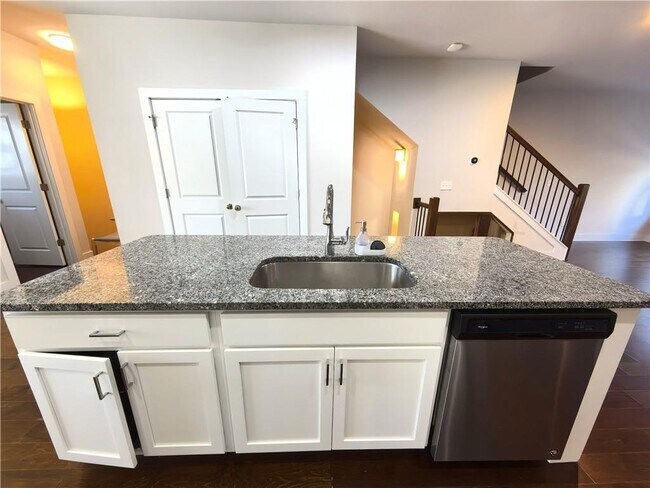 Building Photo - 3797 Oxford Cir