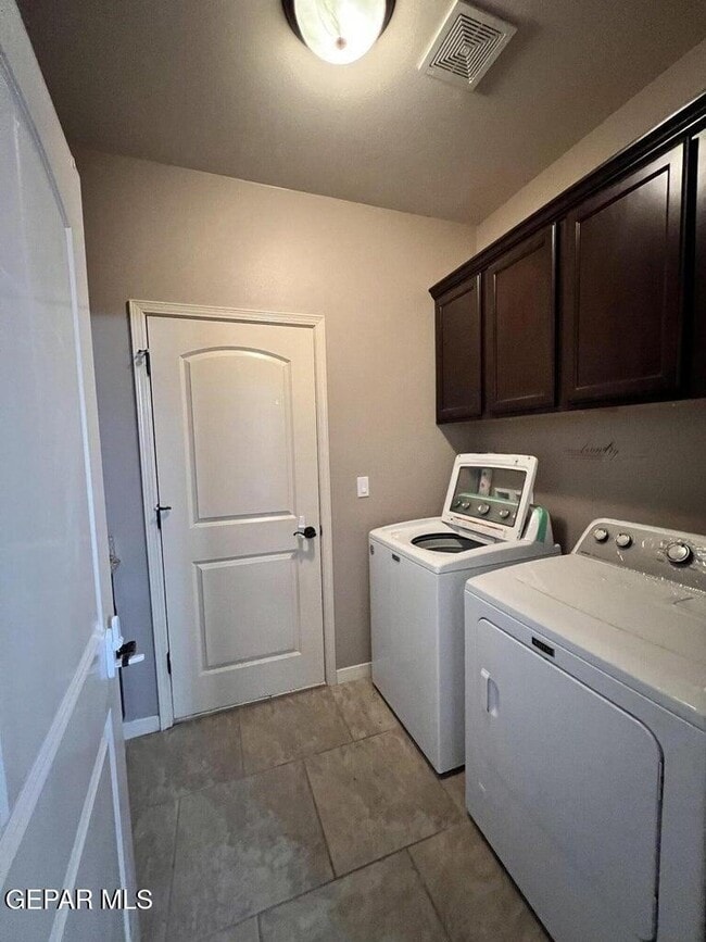 Building Photo - 14664 Igor Kaleri Ave