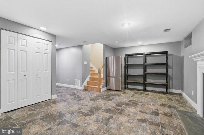 Building Photo - 1514 Long Dr Ct