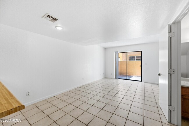 Building Photo - 12231 N 21st Ave