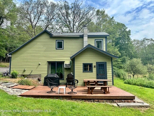 Building Photo - 259 John Joy Rd