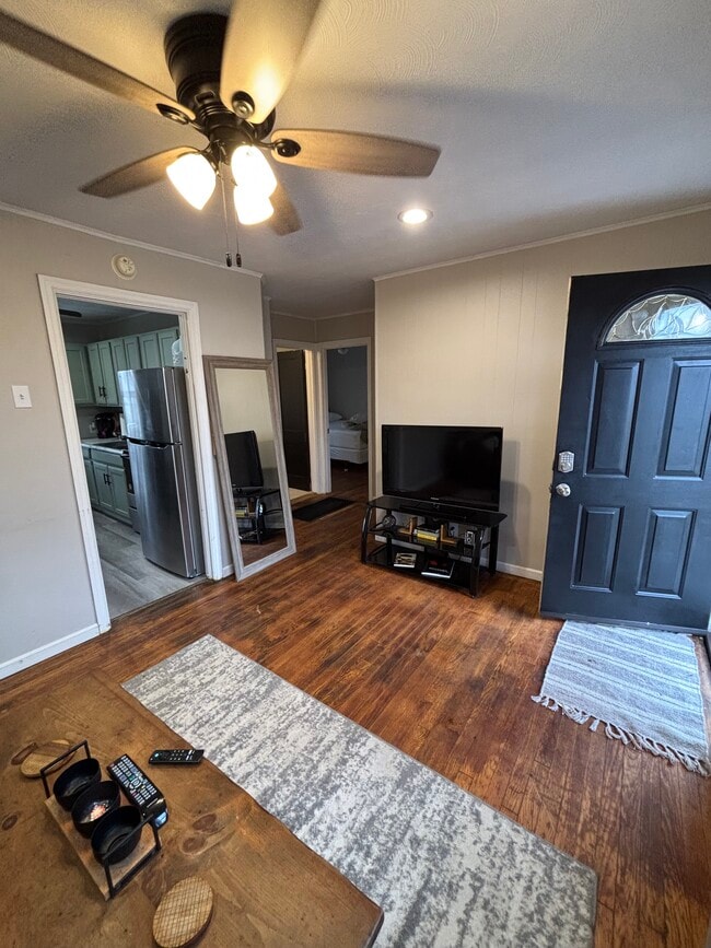 Building Photo - 43 Burdette Addition Rd