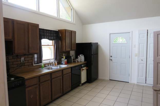 Building Photo - 544 N Hainesville Rd