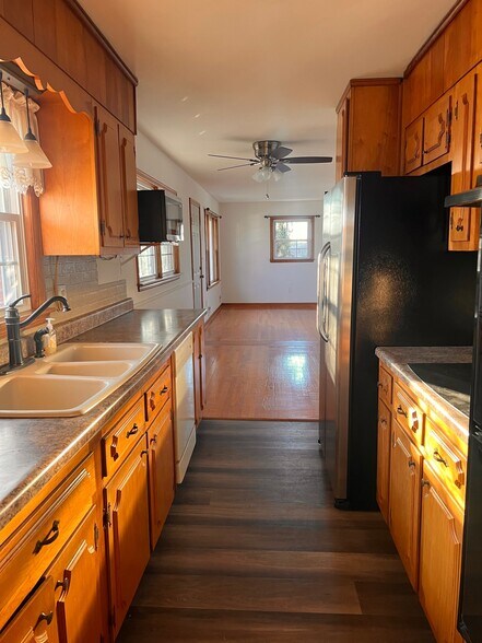 Building Photo - 924 Claiborne Ave