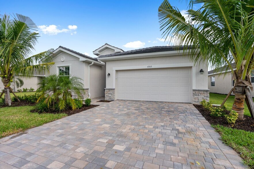 Building Photo - 4363 Lemongrass Dr