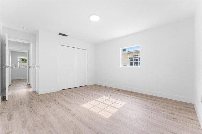 Building Photo - 9720 NW 24th Pl