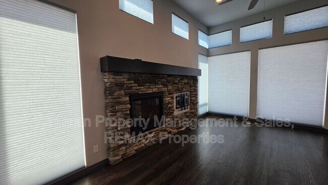 Building Photo - 10250 Hewlett's Gulch Ct
