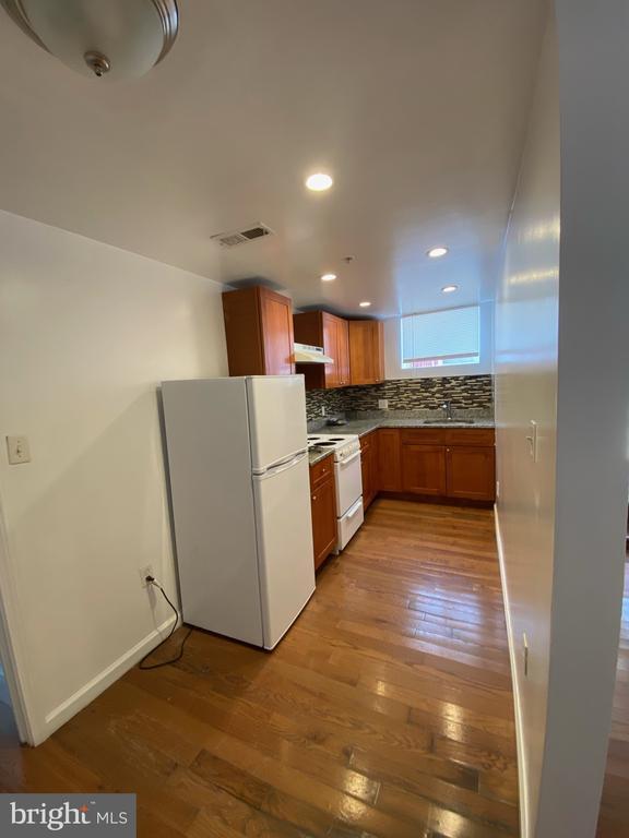 Building Photo - 1624 N 57th St