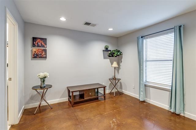 Building Photo - 1016 Liberty St