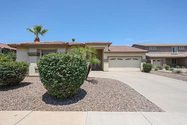 Building Photo - Lovely 4Bedroom/2Bath in the Heart of Chandler