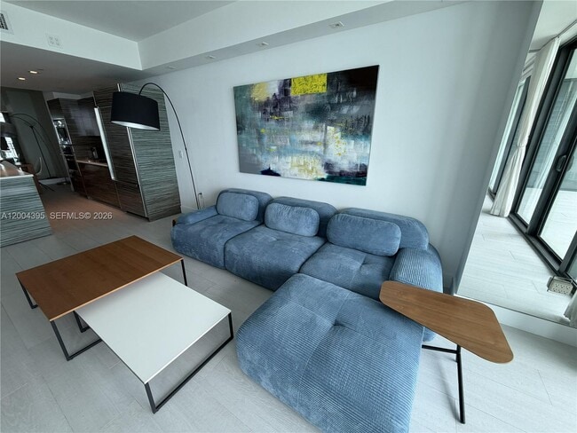 Building Photo - 460 NE 28th St