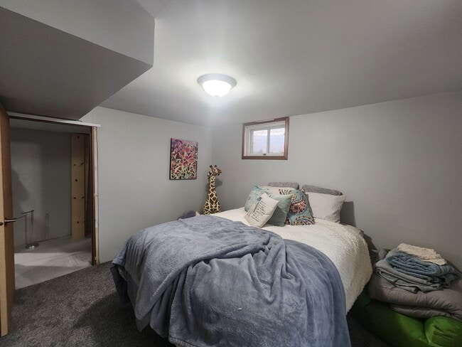 Building Photo - 808 S Jessica Ave