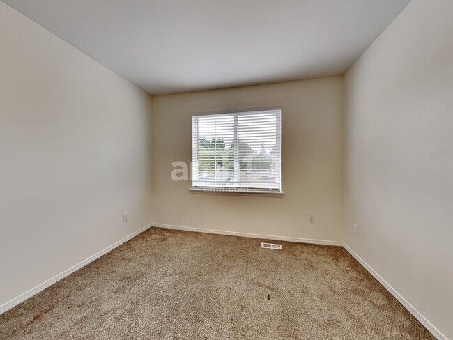 Building Photo - 20515 85th Ave Ct E