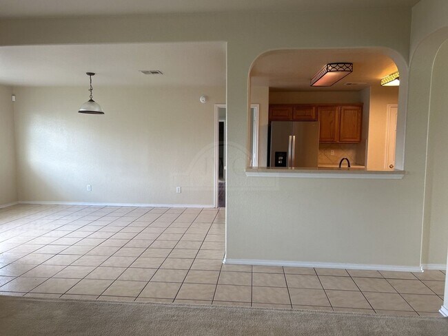 Building Photo - 5302 Jitterbug Ct
