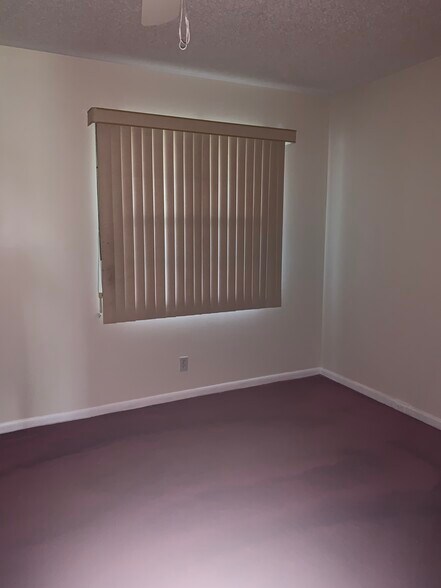 Building Photo - 13455 SW 9th Ct
