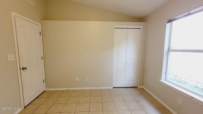 Building Photo - 604 Wind River Ave