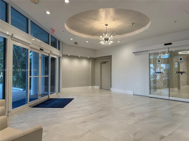 Building Photo - 3001 S Ocean Dr