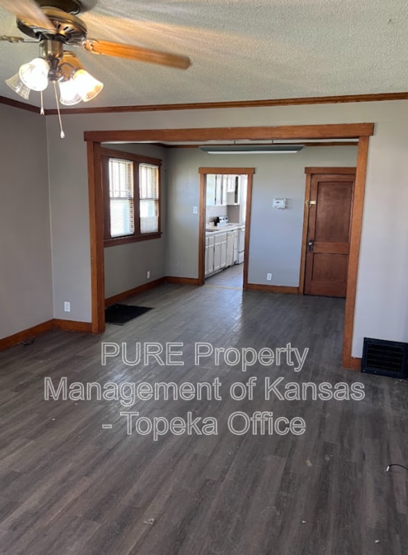 Building Photo - 1020 SW Woodward Ave