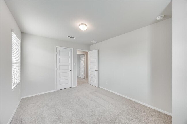 Building Photo - 2617 Paragon Fox Dr