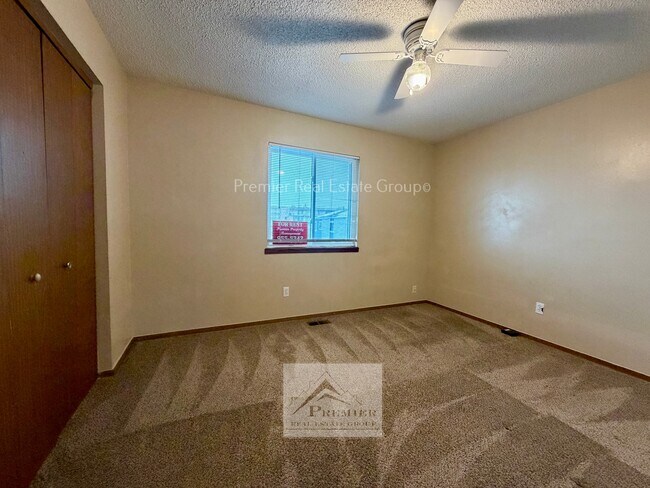 Building Photo - 26 Murray Heights Dr