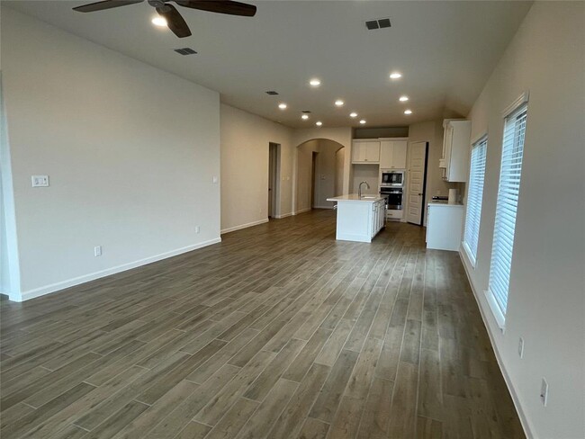 Building Photo - 115 Savory Saute Dr