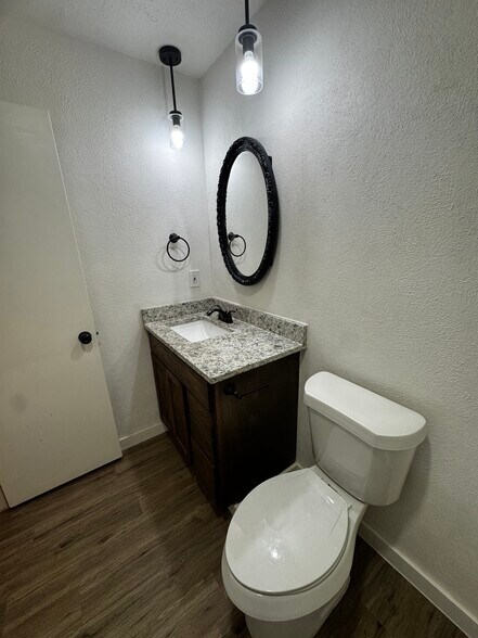 Building Photo - 7505 Whitewood Dr