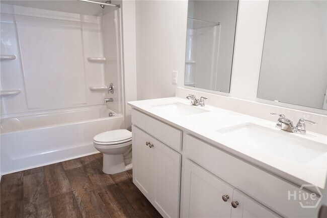 Building Photo - 102 Red Admiral Ln