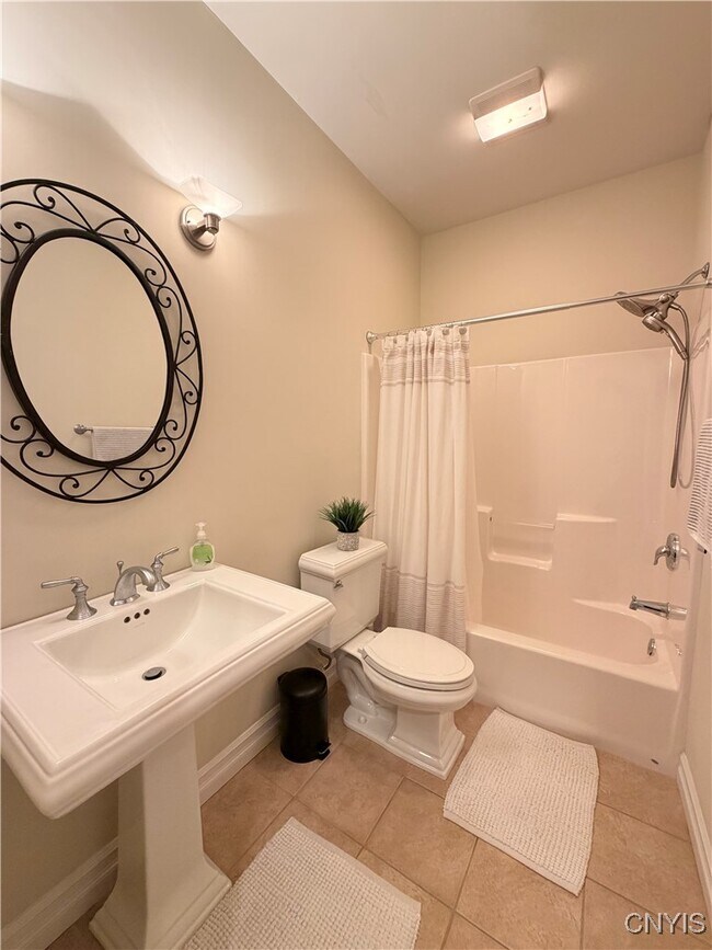 Building Photo - 6201 Applecross Rd