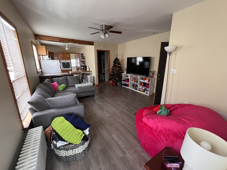 Building Photo - 151 Division St