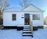 Building Photo - This beautifully updated 4-bedroom, 1-bath single-family home is ready for move-in!