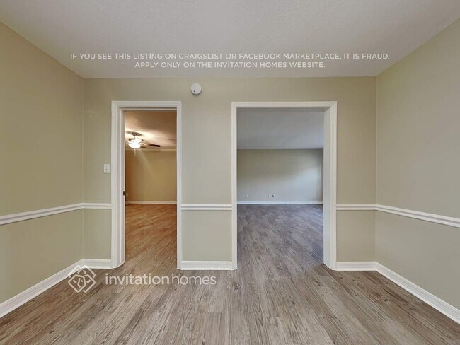 Building Photo - 1411 Prince Philip Dr