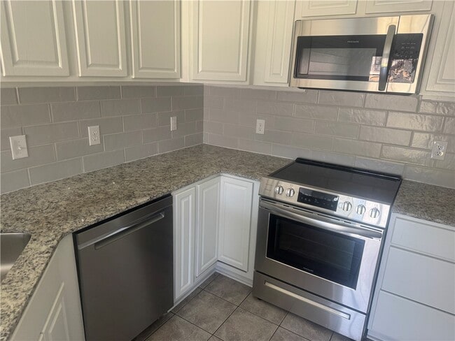 Building Photo - 3518 Montpilier Pl