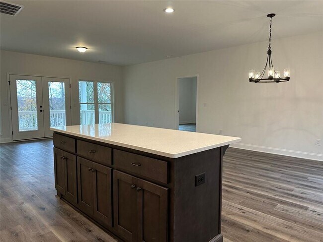 Building Photo - 35 Clearwater Dr