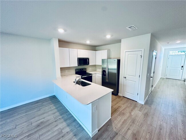 Building Photo - 8459 Everly Preserve Dr