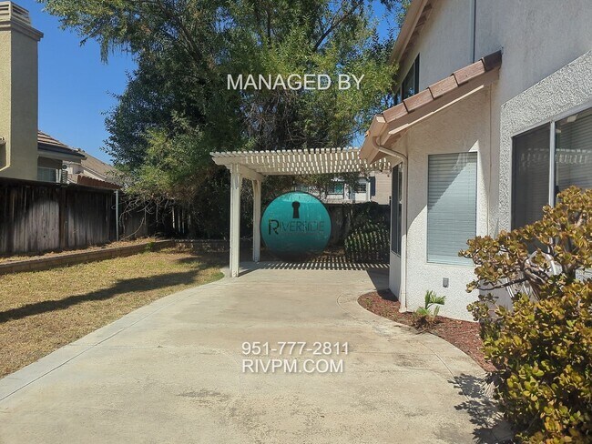 Building Photo - Spacious 3-Bed, 3-Bath Home in Riverside