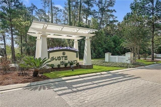 Building Photo - 305 Brown Thrasher Loop S