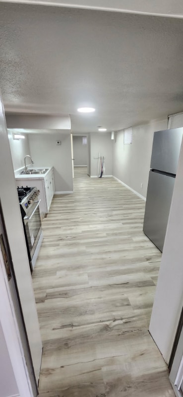 Building Photo - 537 S Hunter St