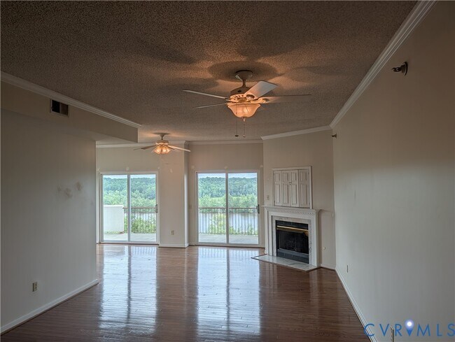 Building Photo - 301 Beacon Ridge Dr