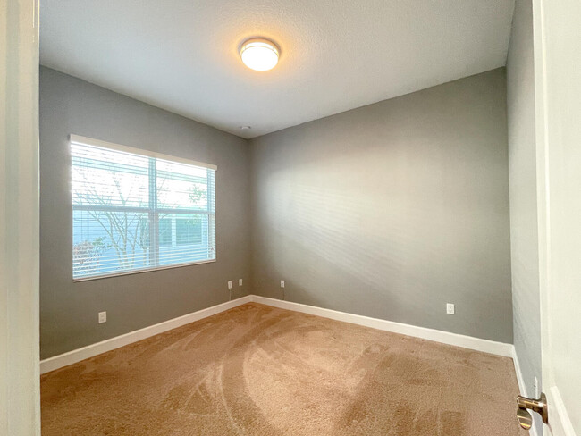 Building Photo - 15995 Whippoorwill Cir