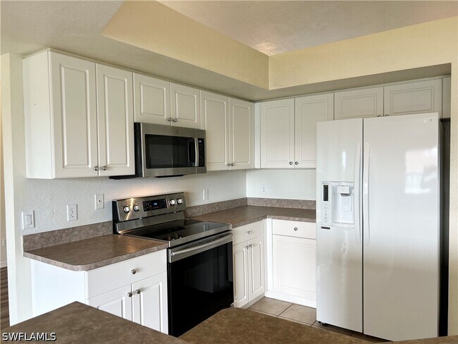 Building Photo - 6143 Hendley Ct